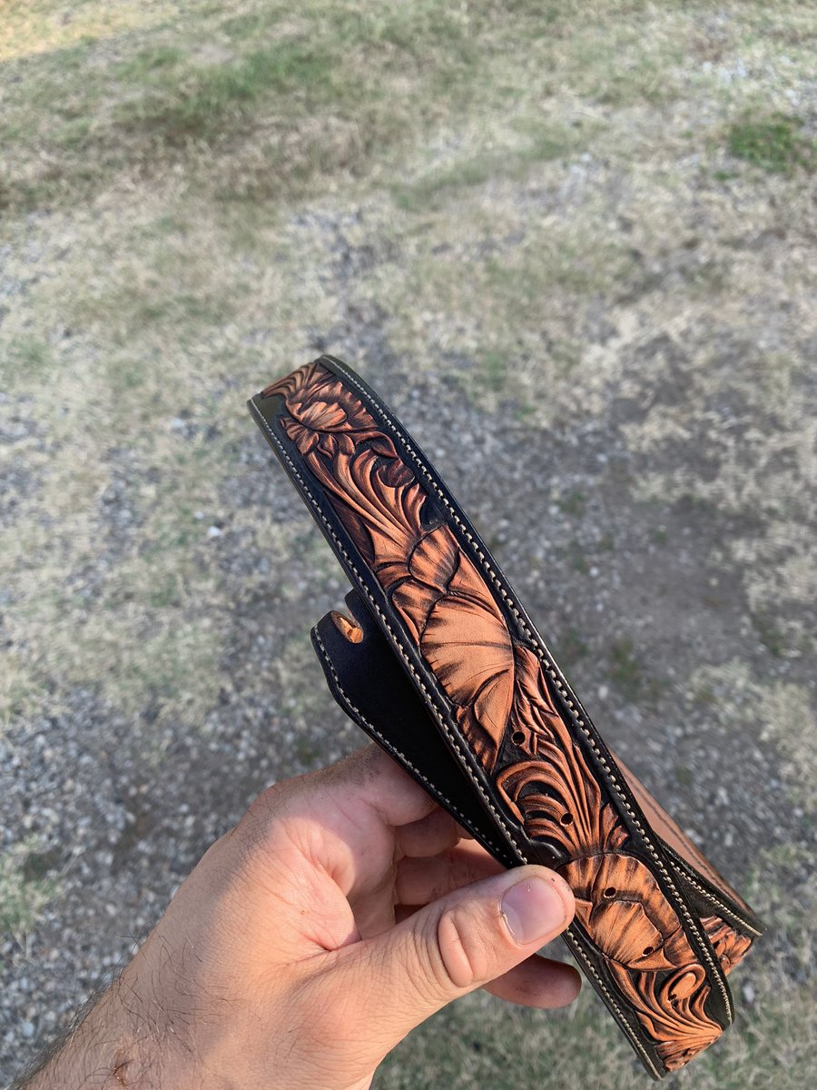 Justus_Seiber's tweet image. Customer isn’t responding nor paying. Unfortunate. So;
Lucky for you I have an un-initialed  43” gator/floral belt. I only want $500, the custom ordered ones are much much higher. Please share, thanks