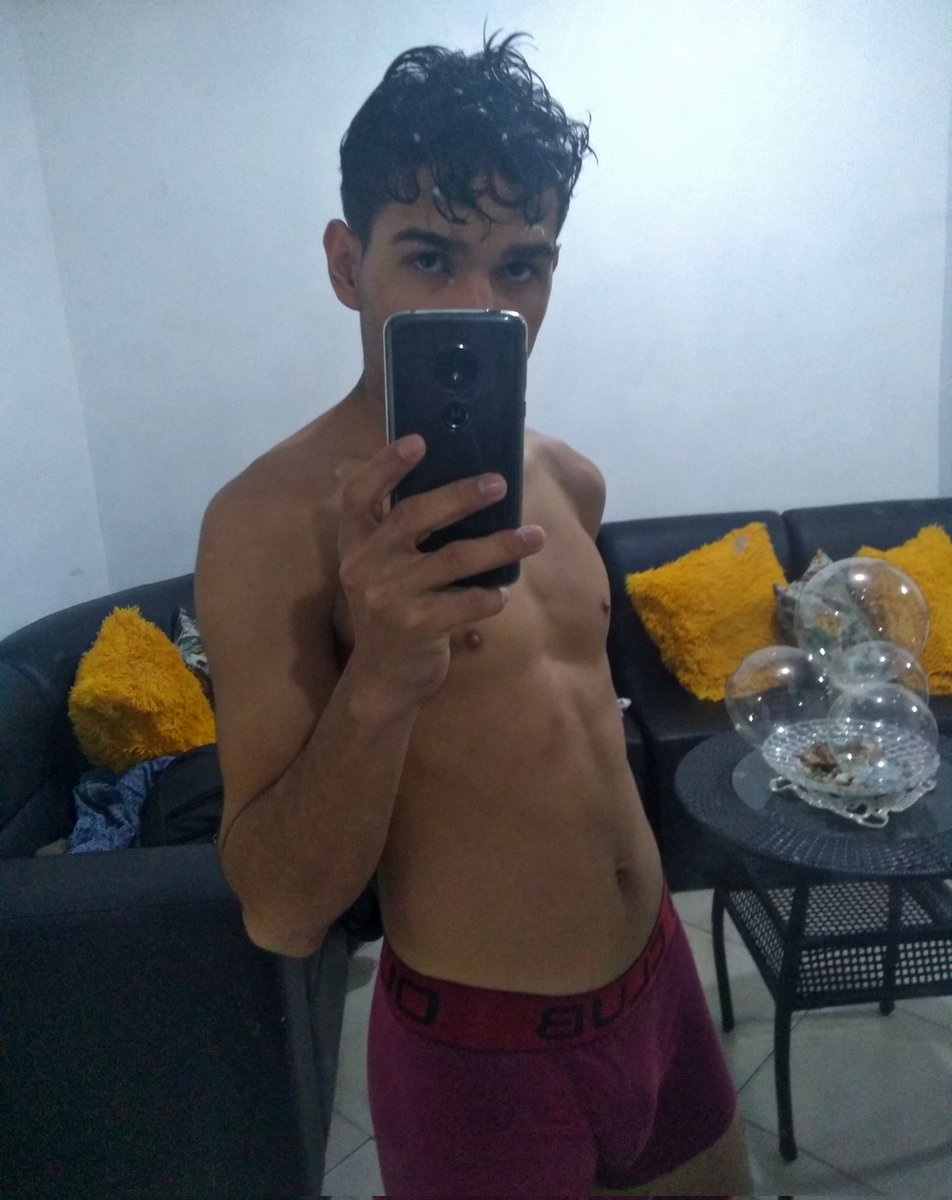 sin_combre15's tweet photo. 🤫🤫😅#gay #bisexual #sexyboy https://t.co/SZBZIC5c3O