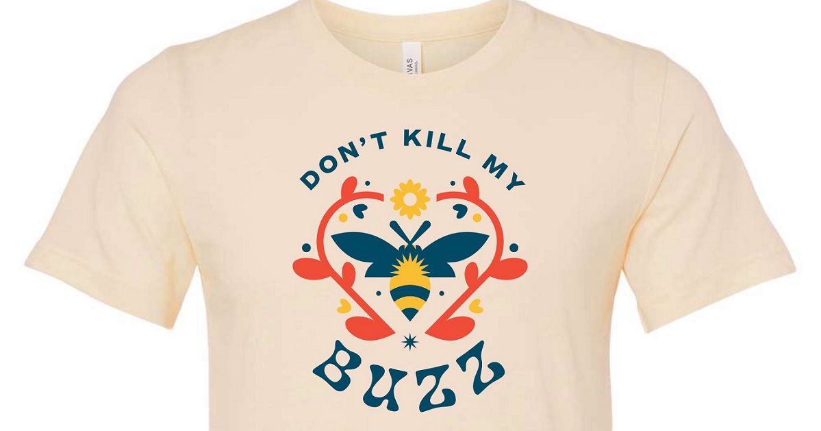 beesponsible's tweet photo. 🐝 NEW 🐝 Make a statement about our vital #pollinators when you sport this exclusive t-shirt! Lightweight and super-soft, it's your new essential summer tee. 😎🧡

Shop now + get two FREE gifts: https://t.co/GyNeWmbL4R.

#PollinatorWeek #DontKillMyBuzz #BeeTee #SummerGear https://t.co/Zwc2rsfx0i