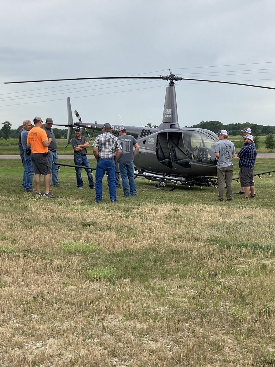 Ken Carlson (@kcarlson25) on Twitter photo A great day with growers conducting in field agronomic training with Matt Thompson. Hefty Seed Company West Point Ne A great day with growers conducting in field agronomic training with Matt Thompson. Hefty Seed Company West Point Ne
