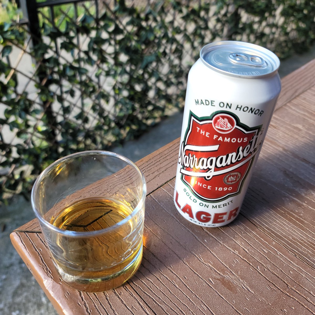 It's the longest day of the year -- take your happy hour out on the patio!

All HH Drink Specials are $7 &amp; include a Bourbon + Beer Combo = <a href="/HeavenHillDist/">HeavenHillDistillery</a> Henry McKenna Bourbon + <a href="/Gansettbeer/">Narragansett Beer</a>‼️

Truxton Inn HH is from 5-7pm on Tues, Thurs, &amp; Fri, &amp; all night on Wednesdays!