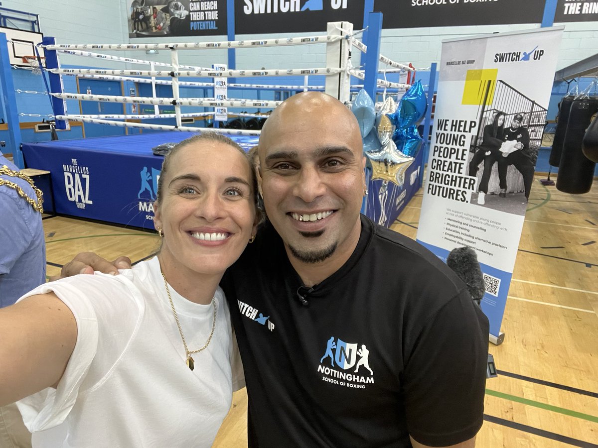 Today myself & Jonny visited the new Mansfield School of boxing @SwitchUpNotts We couldn’t feel more honoured to be a part of @marcellusbazbem team as patrons along with @torvillanddean I would urge everyone in Nottingham & Mansfield to support them in anyway you can! 💙🥊💙