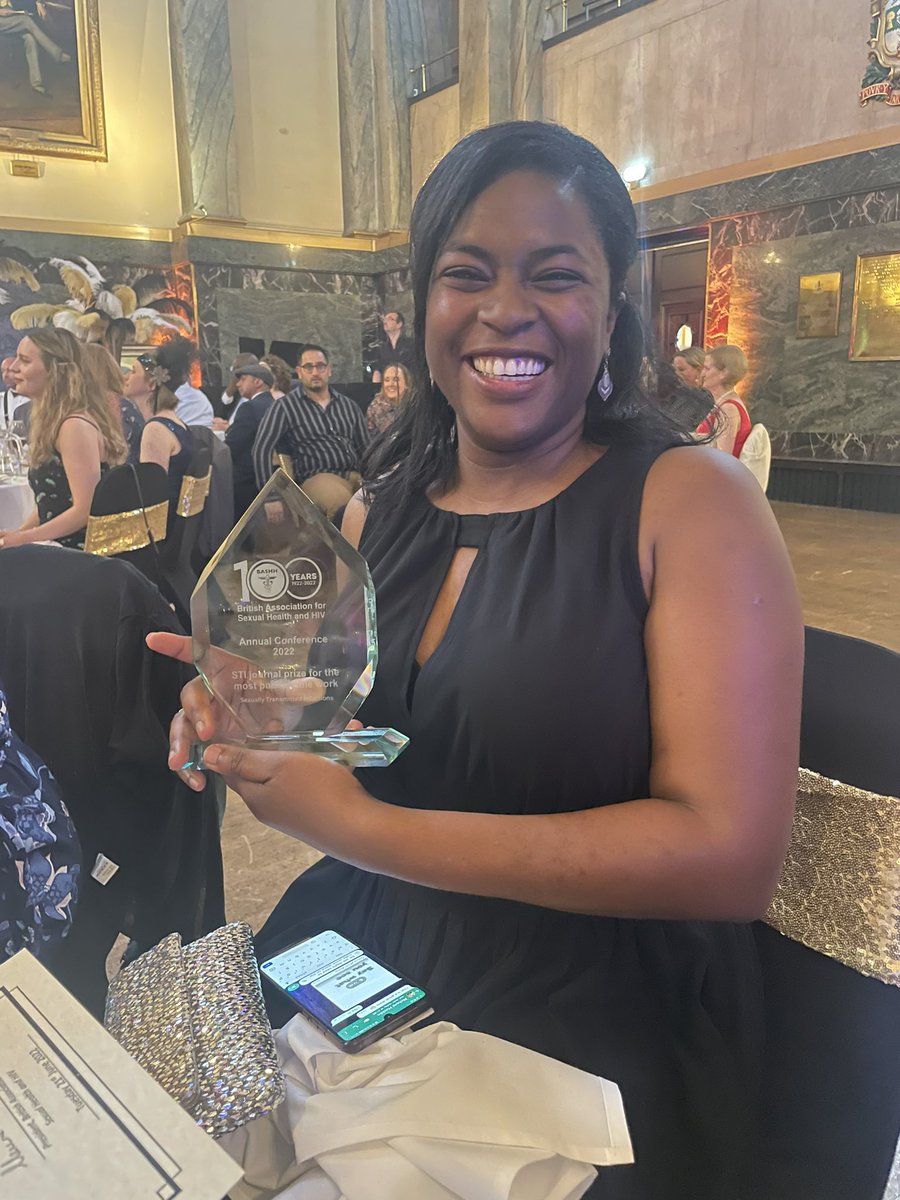 flavell_sophie's tweet photo. HUGE congratulations to @df_solomon winning the most publishable work #BASHH2022 #oldcolleagues @MMC_cnwl https://t.co/WVSMoE8PPD