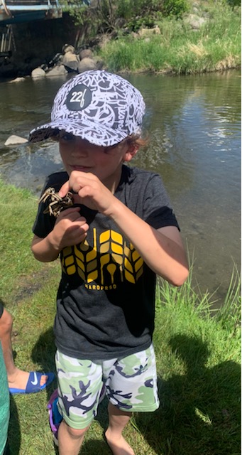 Cray fishing at the creek on our field trip..shout out to The Swift Current Creek Watershed Stewards for coming to share their expertise with us <a href="/we_areallsaints/">All Saints Catholic</a>! <a href="/HolyTrinitySD/">Holy Trinity</a> <a href="/SC_Creek/">Swift Current Creek Watershed Stewards</a>
