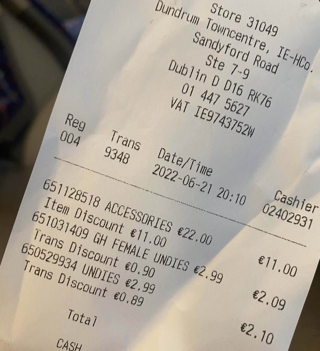 ryatay's tweet photo. they’re giving discounts for being trans now? https://t.co/x7G5JUQLvR