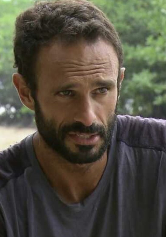 LizzieChaplin's tweet photo. #KohLanta #KohLantaLeTotemMaudit
Je suis pas stratège, je sais juste flatter habilement toutes les personnes en face de moi pour qu'elles votent pour moi. https://t.co/TKu8EbuQwL