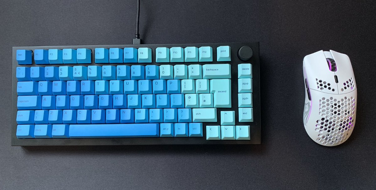 AcrobaticJoe's tweet image. Look what arrived… 🎉
I have had the Model O for ages now, and I have been really impressed with it… but the GMMK Pro… wow. @Glorious did an absolutely amazing job with this keyboard, and I love it. For anyone wondering, I got Panda Switches! 🐼 Would definitely recommend!