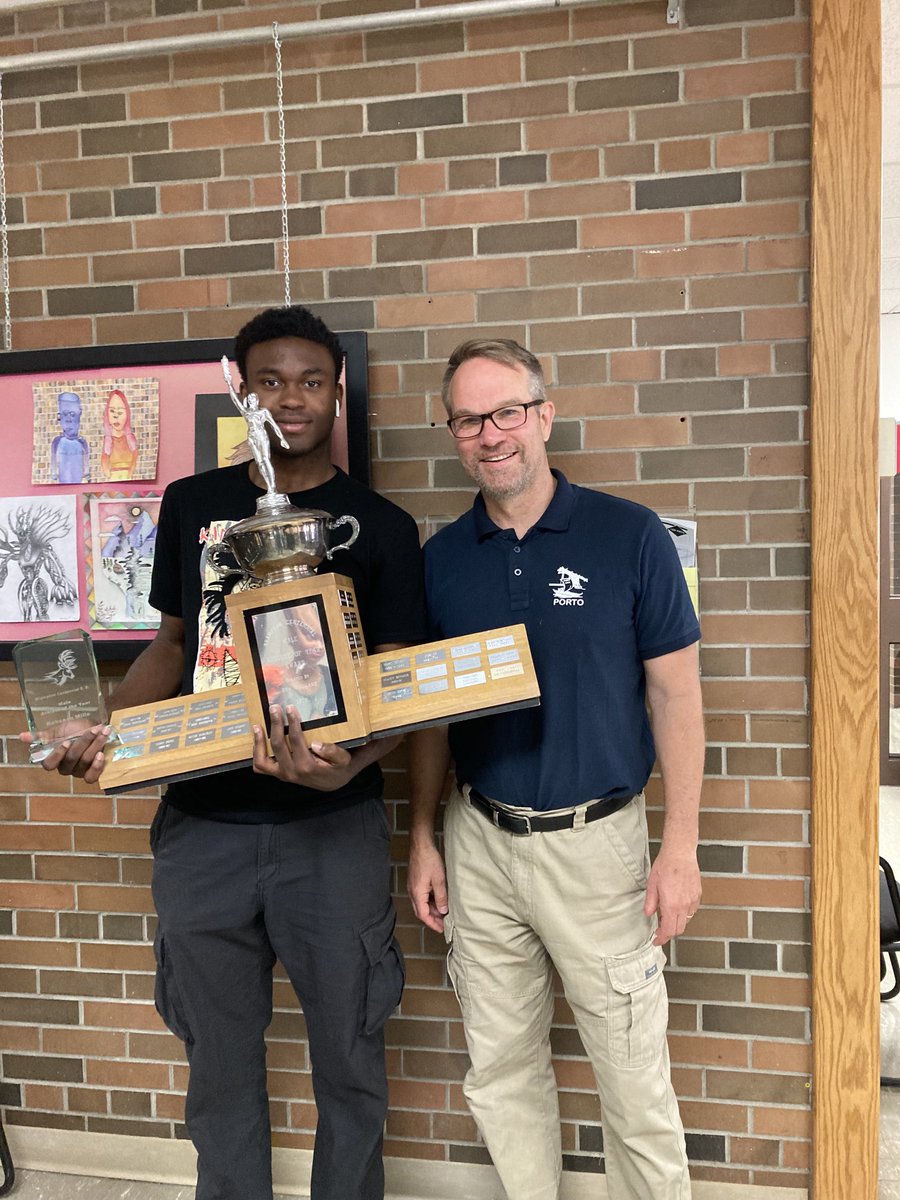 principalfreier's tweet image. Athletes and Club members of the year. Pt 1 ⁦@BCSSbasketball⁩ ⁦⁦@bcssbucks⁩ ⁦@Ms_Tomaro⁩ ⁦@Miss_Salituro⁩ ⁦@RaeArcher21⁩ ⁦@MsVerduynNoon⁩ ⁦@mslindsay_kerr⁩ ⁦@STEM_Chang⁩ ⁦@mrs_courneya⁩ ⁦@MlleSpez⁩ ⁦@Zmackla