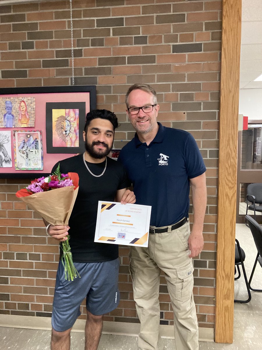 principalfreier's tweet image. Athletes and Club members of the year. Pt 1 ⁦@BCSSbasketball⁩ ⁦⁦@bcssbucks⁩ ⁦@Ms_Tomaro⁩ ⁦@Miss_Salituro⁩ ⁦@RaeArcher21⁩ ⁦@MsVerduynNoon⁩ ⁦@mslindsay_kerr⁩ ⁦@STEM_Chang⁩ ⁦@mrs_courneya⁩ ⁦@MlleSpez⁩ ⁦@Zmackla