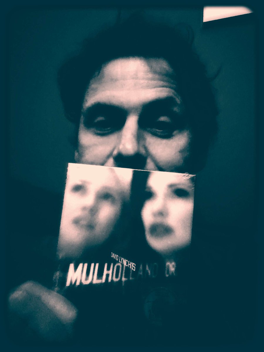 s_unravel's tweet photo. Is today a good day?
Today is a good day.
#MulholandDrive #DavidLynch #CriterionCollection #4K https://t.co/XGTbsGLwUP