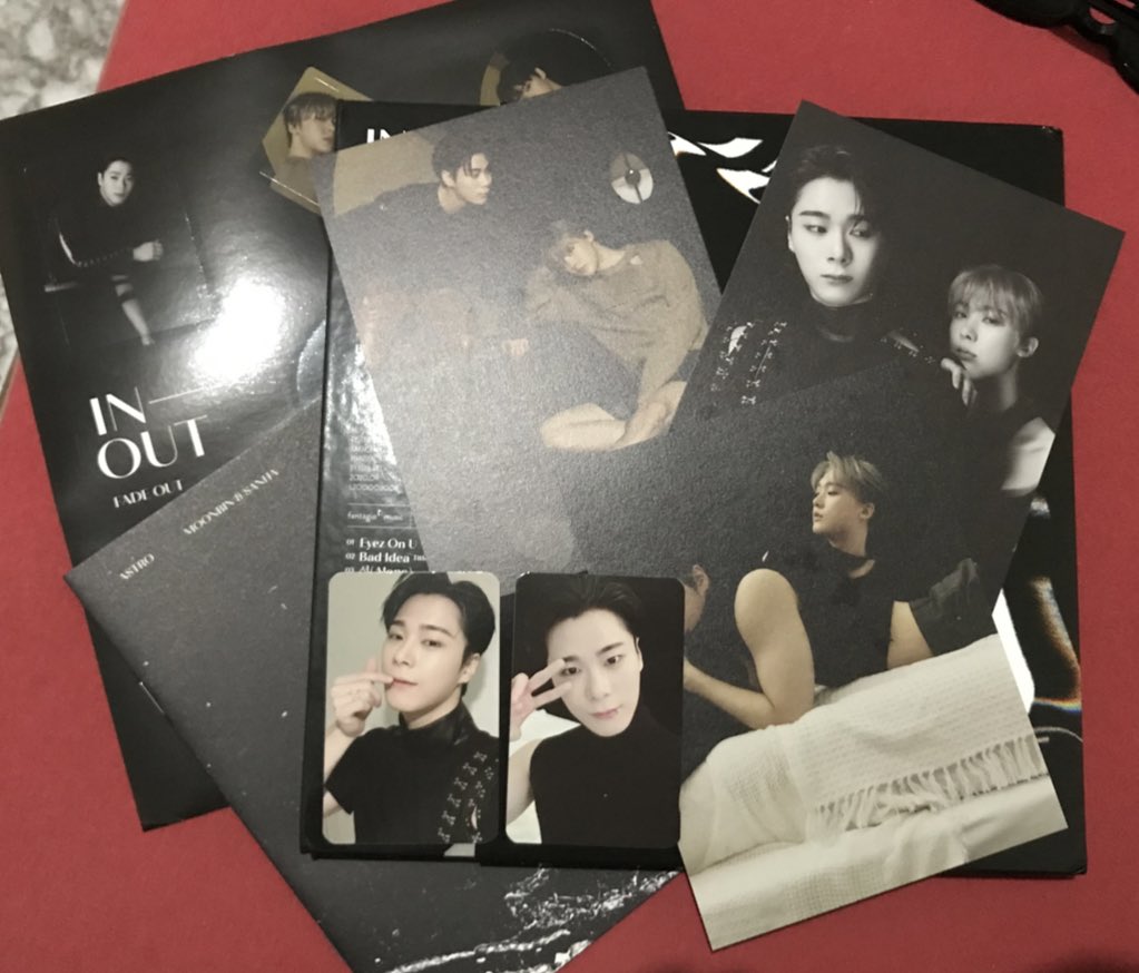 yoonrlove's tweet image. Depois de dois anos que eu comprei, finalmente chegou! #InOut #Moonbin_Sanha e com isso o feedback vai ser neutro pra loja @FromZeroKS.

Abaixo explicação do motivo.