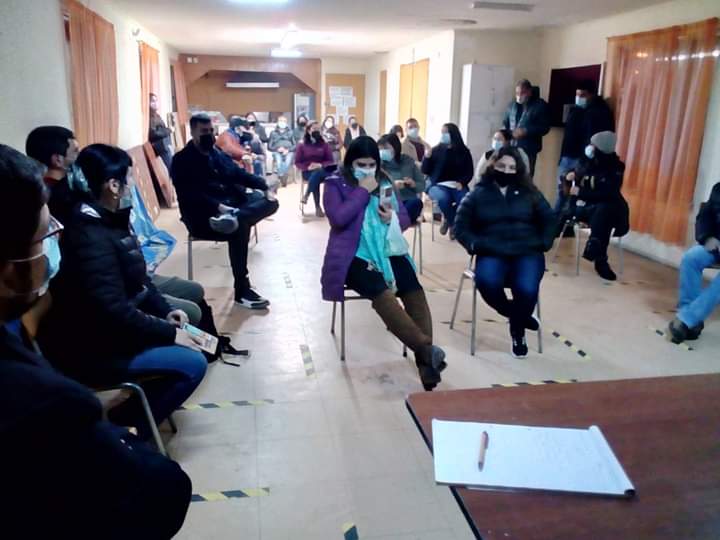 🙌💧¡¡ #NoAlPuenteIndustrial‼🤬
El domingo pasado asistimos a una reunión en la Junta de vecinos Floresta V, de la comuna de Hualpén, en apoyo a la comunidad que se esta organizando principalmente por las graves afectaciones que están sufriendo sus viviendas y la salud de las ..