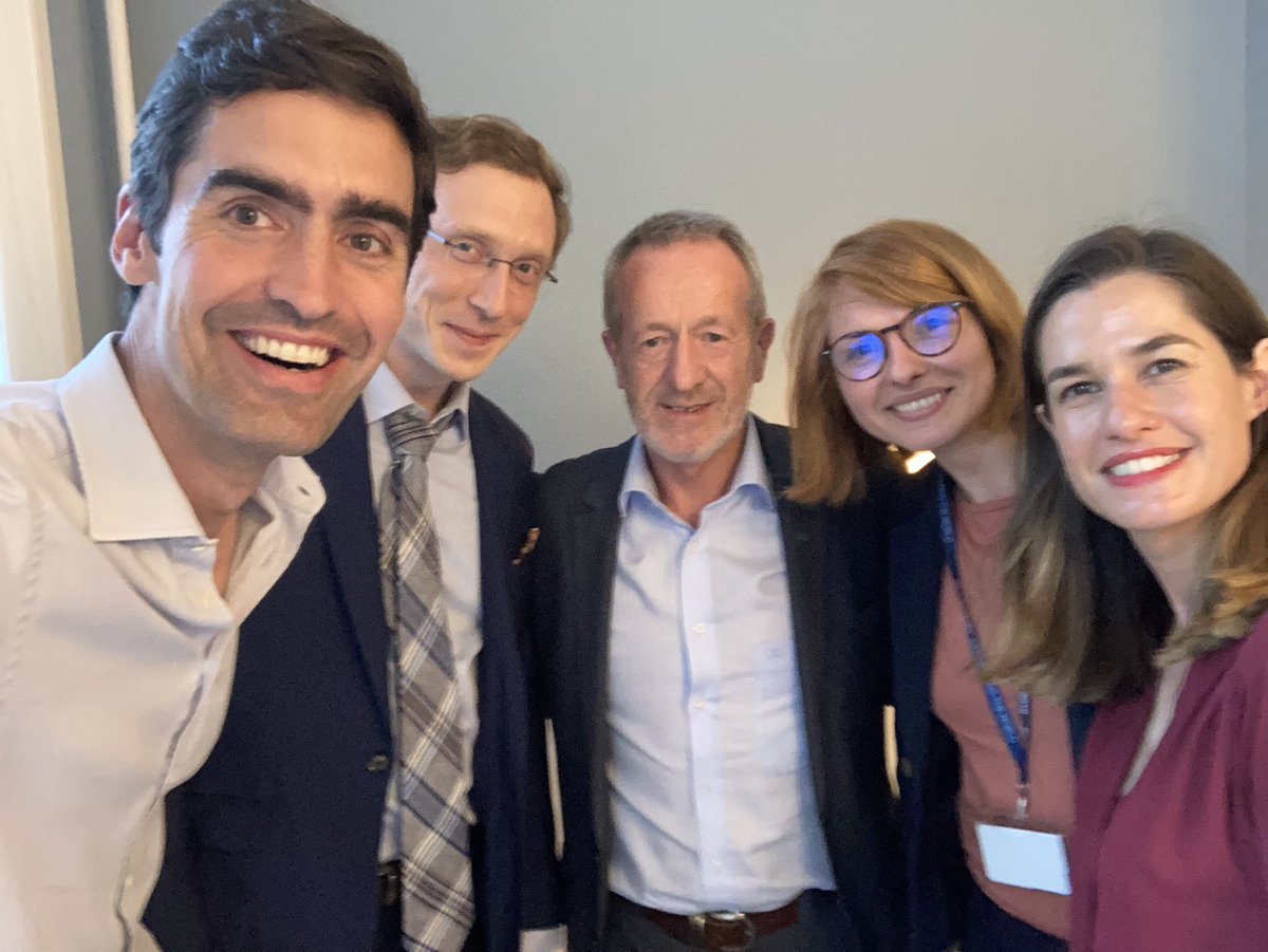 SeanKellyMEP's tweet photo. V informative discussion tonight on #EPBD with various experts. Buildings account for 40% of #EU #gas demand. #REPowerEU &amp; #retrofitting homes help reduce dependency on Russian gas. #SlavaUkraini . Thanks @ClemenceArto , @adrianjoyce for facilitating. https://t.co/3lImpnY5W2