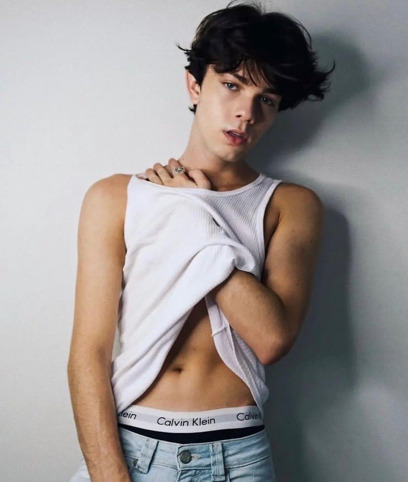 Daily Gay Guys 4 U on Twitter "Hottie https //t.co/4TQSh6HFFV" / Twitter