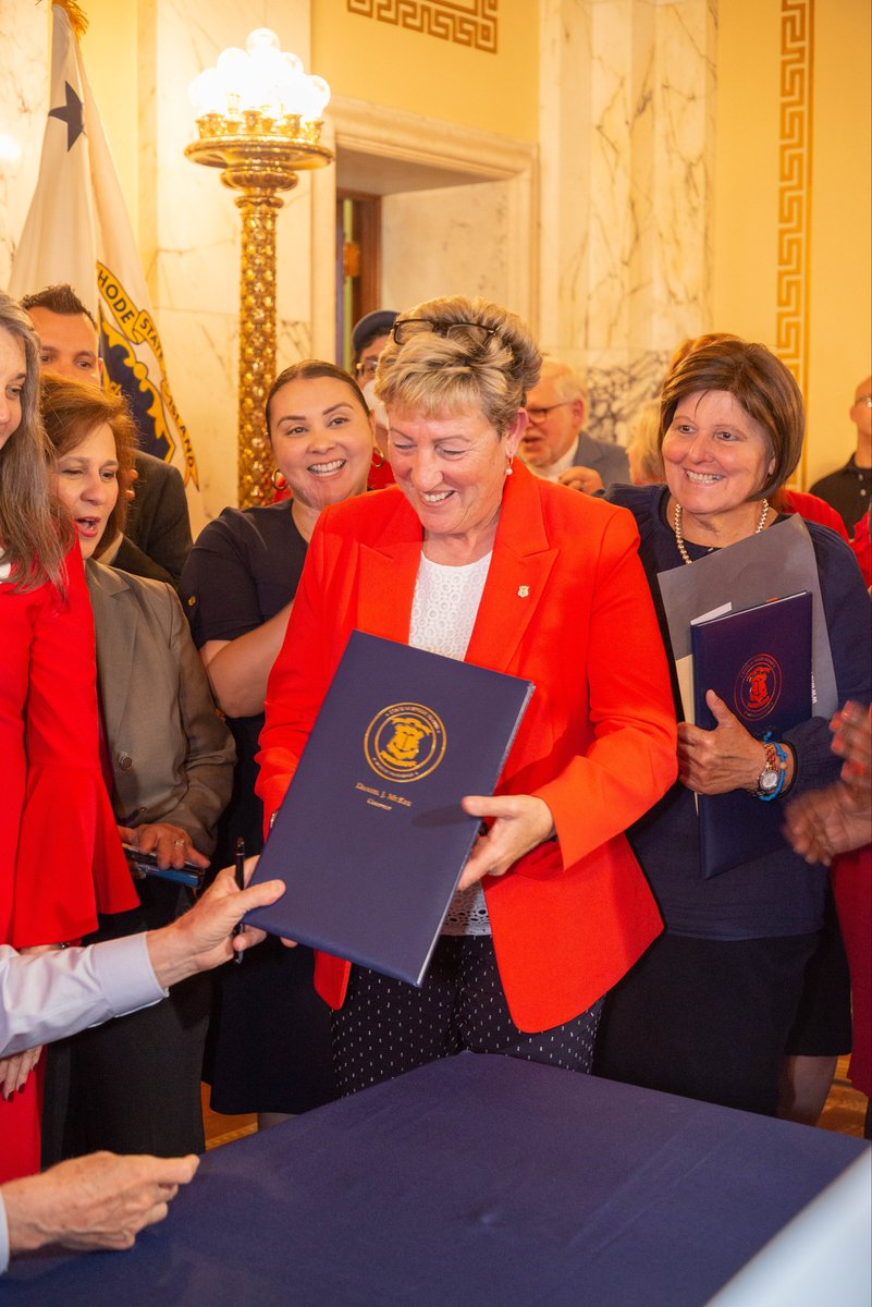 Rhode Island Senate tweet media