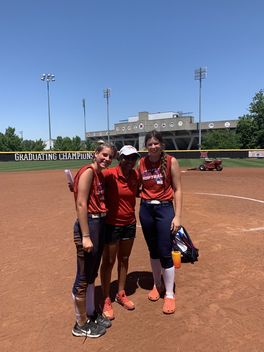 Had a great time <a href="/MiamiOH_SB/">Miami Softball</a> camp with <a href="/anna_caskey4/">Anna Caskey</a>! Learning new things from <a href="/Allie_cummins23/">Allie  Cummins</a> about catching and hitting techniques! Most excited to have thrown out a runner at 2nd and hit a triple. Excited to bring heat into this weekend in Chattanooga! <a href="/IndyMustangs06/">Devin Sanders</a>  #PITW