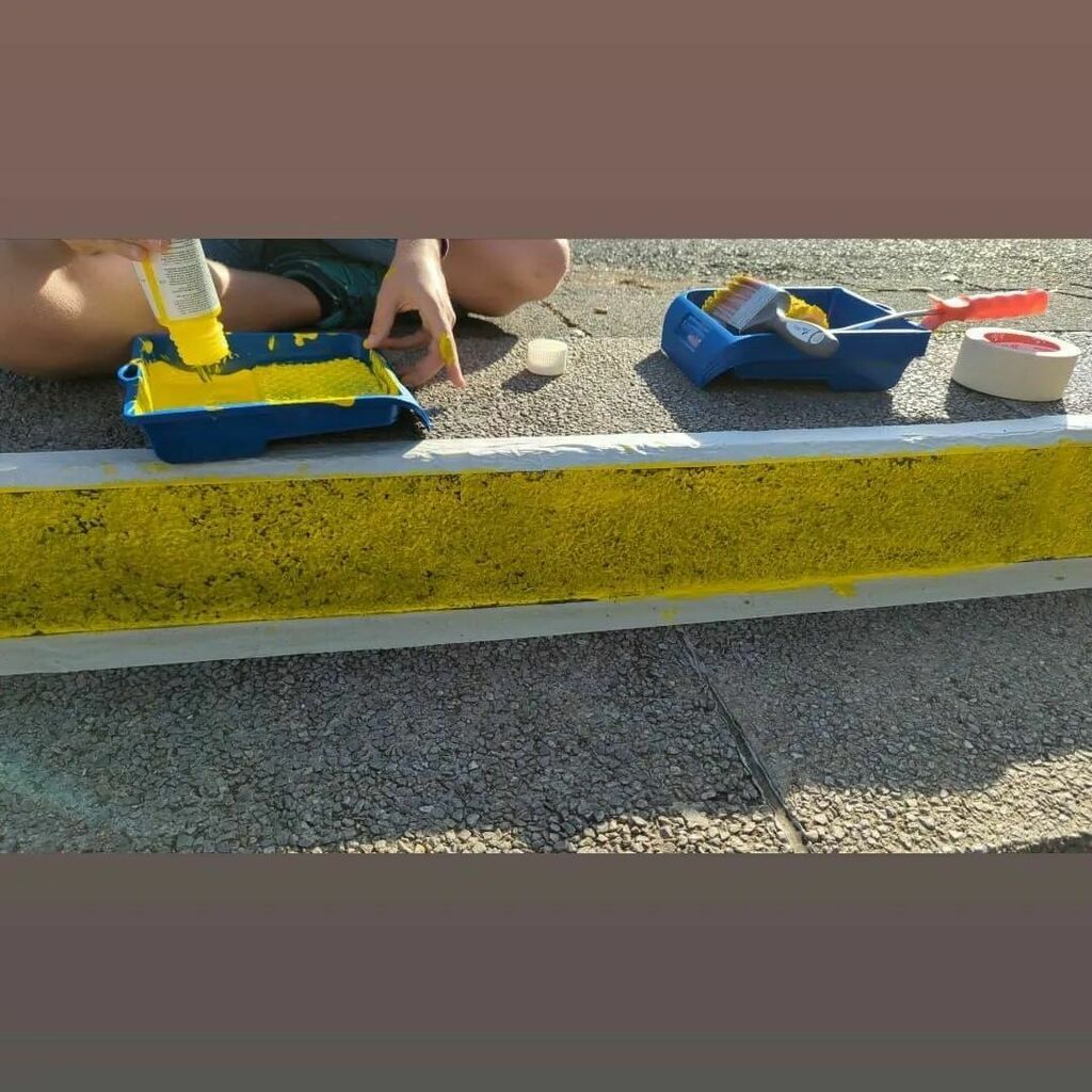 DBGNeunkirchen's tweet photo. #dbgneunkirchen #projekttage2022 #tag2impressionen
Bei bestem Wetter gab es auch heute wieder tolle Projekte.
Der Sanitätsdienst hat Verletzungen geschminkt, die Schule wird bunter, Tennis und Football könnten heute die Sonne nutzen.
Aber auch die Interk… https://t.co/1uQ8es9vgi https://t.co/ZejUDOewBp
