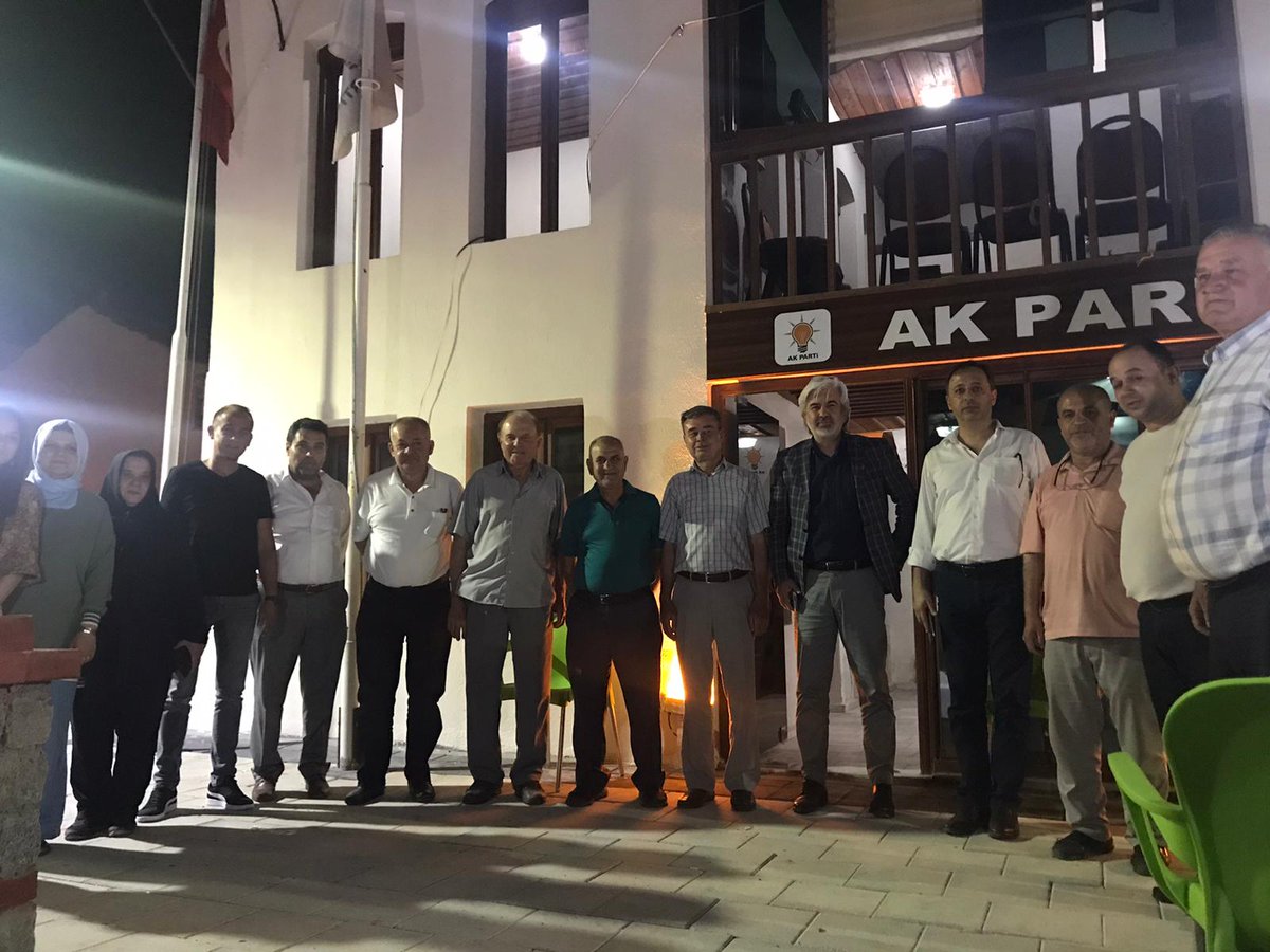 PartiRkagac's tweet photo. İl Başkanımız Sn.Salih Hızlı ve yönetim kurulu üyelerimiz eşliğinde haftalık İlçe yönetim kurulu toplantımızı gerçekleştirdik.Toplantımıza katılan Değerli İl Başkanımıza ziyaretlerinden dolayı teşekkür ederiz...Toplantımız hayırlara vesile olsun.@SalihHizliTR https://t.co/4jaZOlYVGt