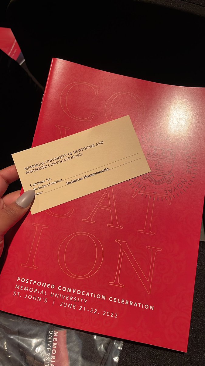 ThrishMorthi's tweet image. What an emotional day for me to be convocating after 2 years of completing my undergrad! Big shout out to my parents back in Malaysia who made all this possible!
 #MUNgrad #Grad2020 @MemorialUAlumni