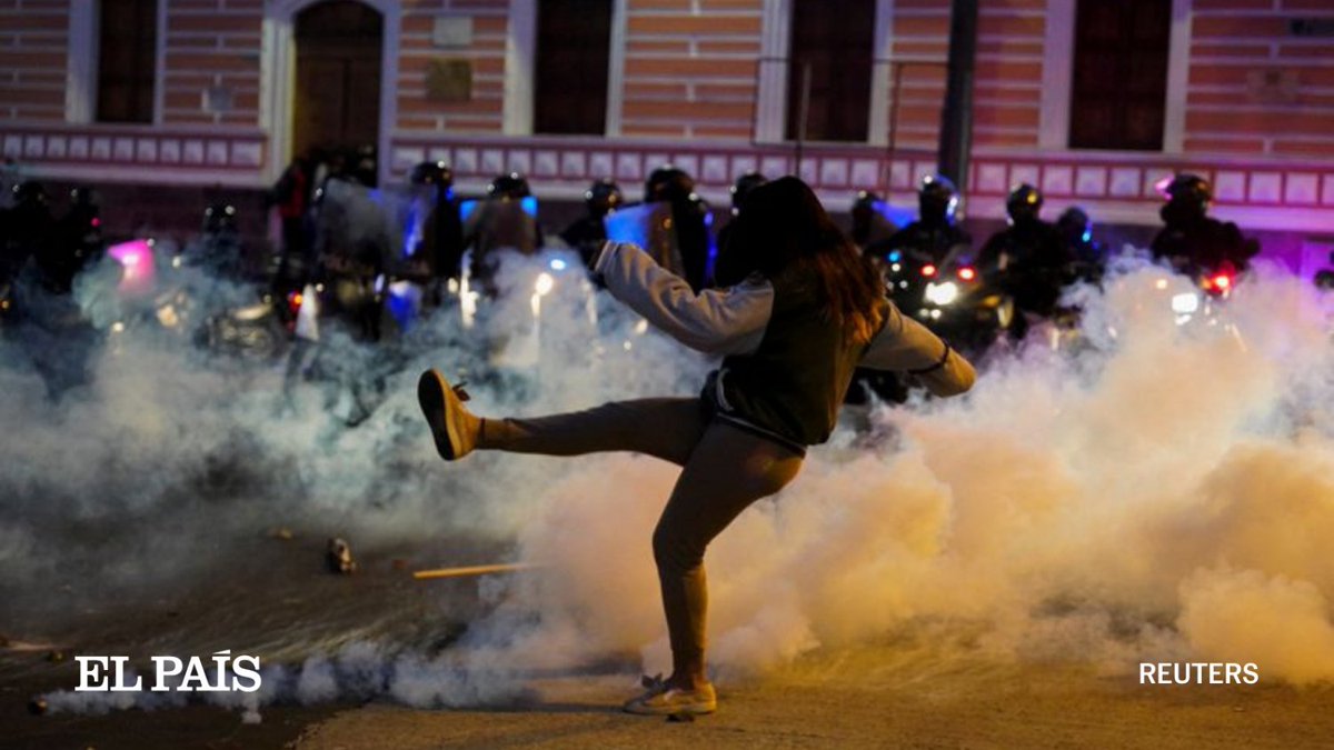 📸 Las protestas en Ecuador, en imágenes. Los manifestantes de diferentes partes del país se han concentrado en Quito y mantienen las movilizaciones por noveno día consecutivo ante el encarecimiento de los alimentos y de los combustibles

🔗bit.ly/3xI3sFh