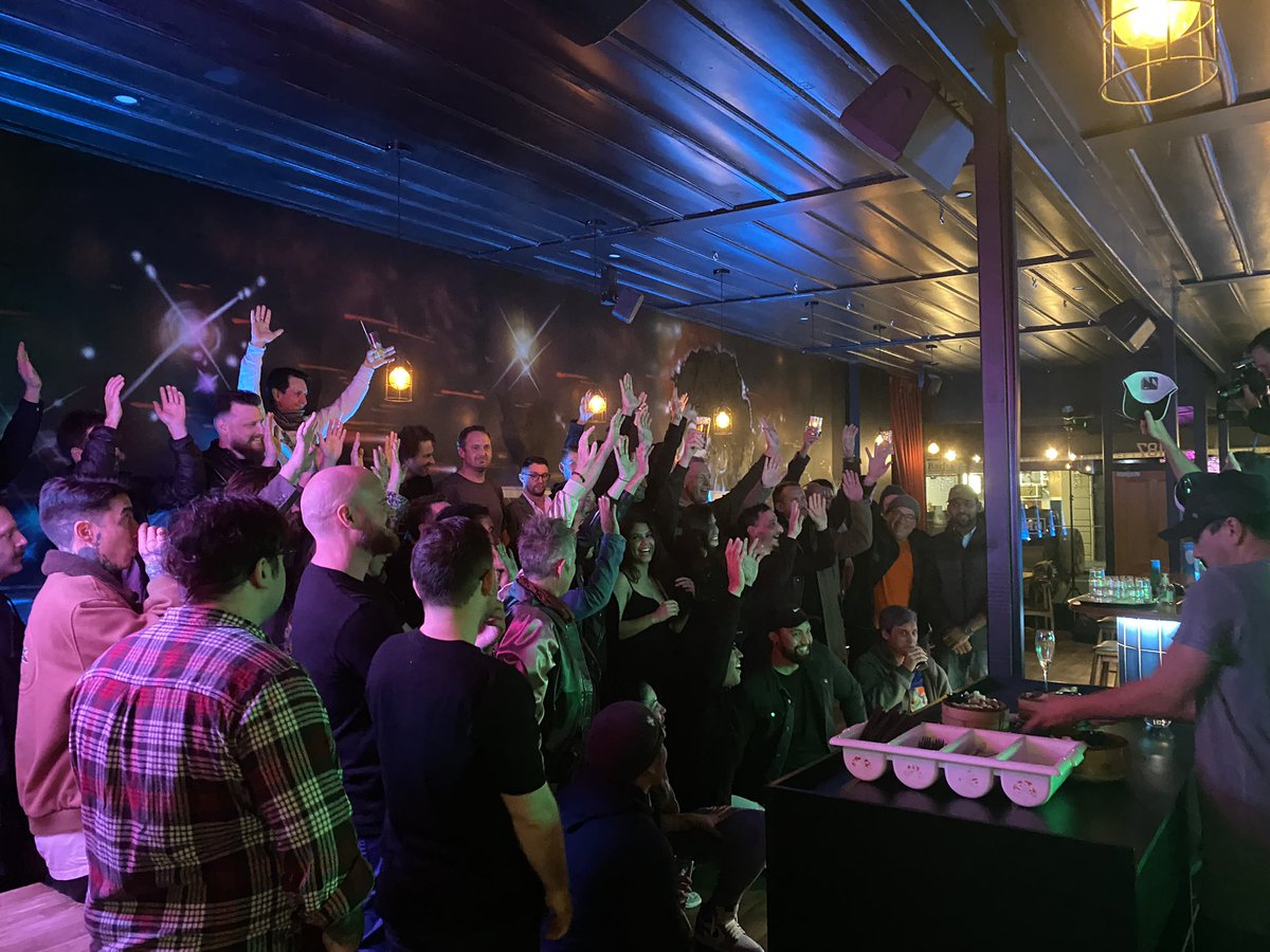 morrell_eth's tweet image. It may not have been NYC-NFT but last night in Auckland a group of 60+ people gathered together to talk all things @seekers_xyz @NF_Labs @DrugReceipts @altstatemachine @ATEMCarClub @flufworld @partybear &amp;amp; @futureversexyz Love IRL meetups.  @Brooke_hs &amp;amp; @dmcd_nz