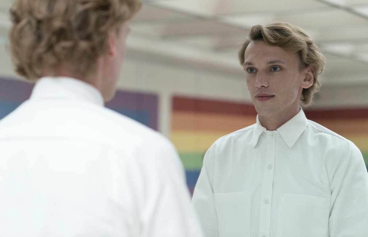 He’s a 10 but he’s got some serious papa issues.