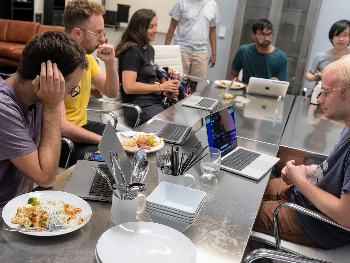 convex_dev's tweet image. Our first Convex Hack Night was a lot of fun. Interested in joining next time (in-person in San Francisco) to build web apps on Convex? Drop us a DM!