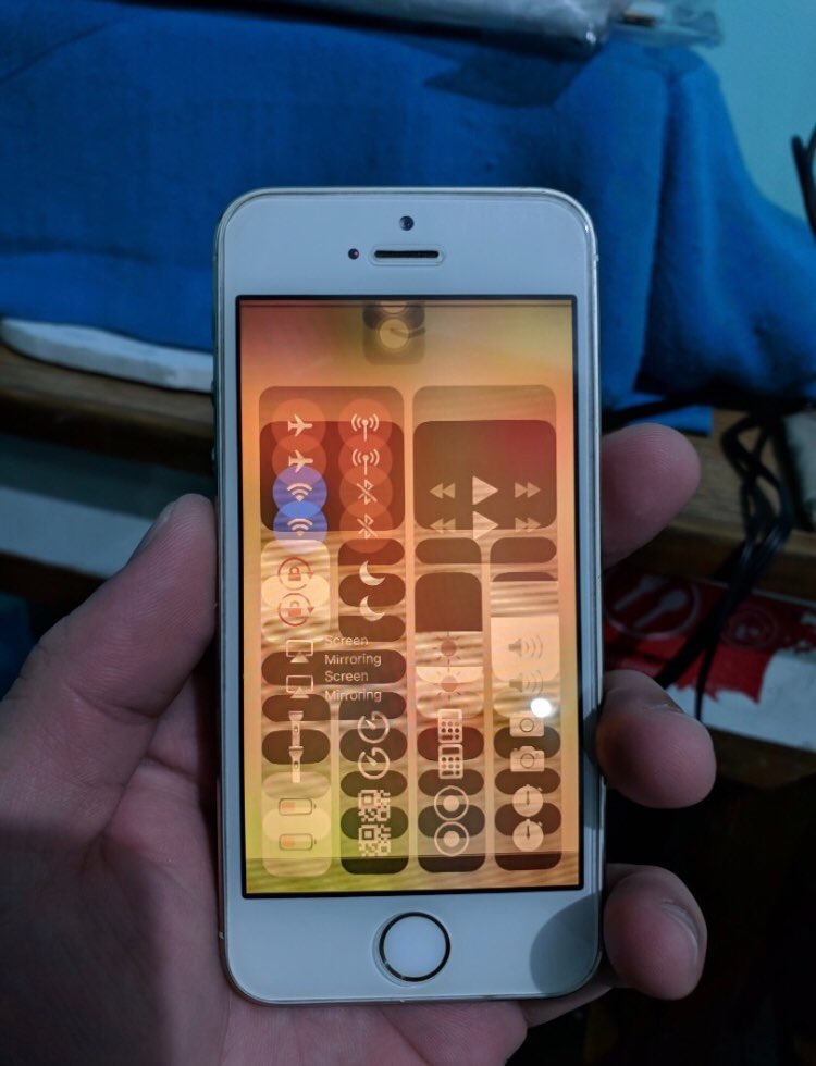 POV: trying to order Grubhub after a work holiday party: