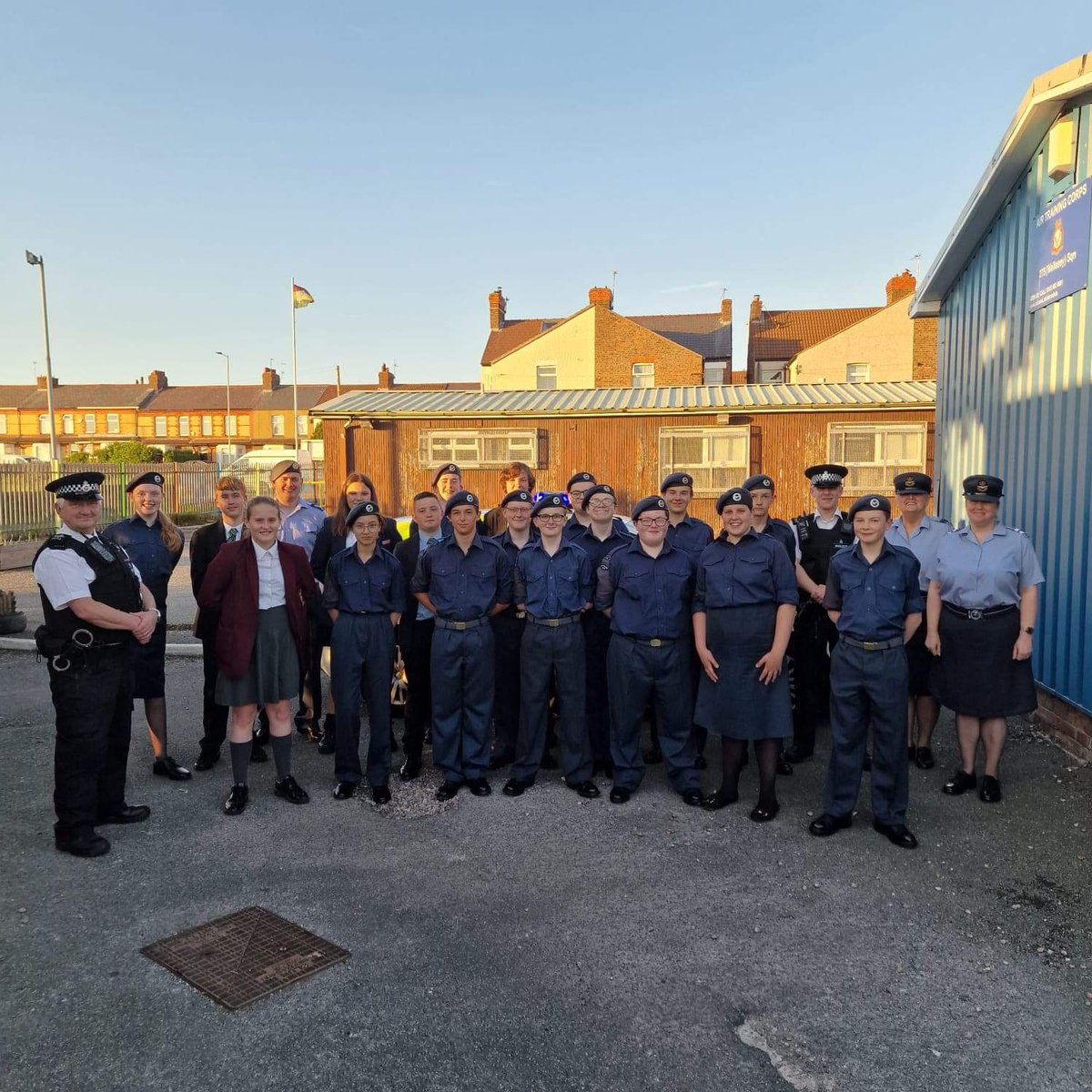 0714Sgt's tweet photo. Visiting 273 Wallasey ATC Sqn this evening explaining the role of the Specials. An excellent interactive time was had.
@MerseySpecials  @MerseyPolice  @MerPolWirral @MerPolCEU @rubenpitt2003 https://t.co/WQPy9h2L6A
