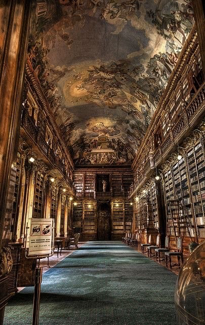 AcademiaAesthe1's tweet photo. The philosophical hall, Prague https://t.co/tiR7jiCxCd
