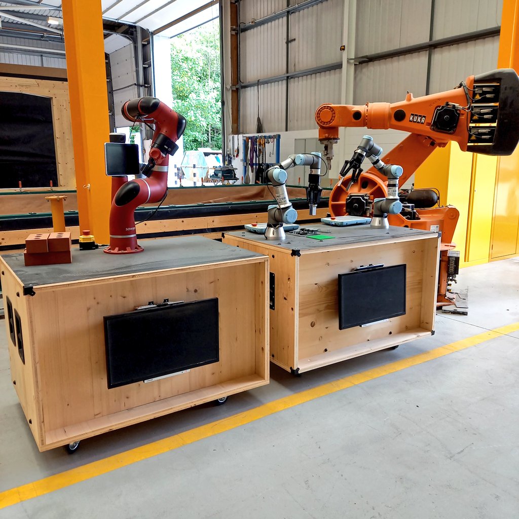 Thanks to our friends at <a href="/BE_STbuild/">Built Environment - Smarter Transformation</a> for the tour of their factory today as part of our  #jointengagementevent