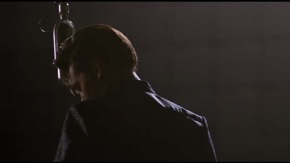 CaetanoAntho's tweet photo. #Elvis est tout simplement grandiose, Austin Butler est flamboyant dans le rôle, performance fabuleuse également pour Tom Hanks. 
La réalisation est unique et la photographie est d’une beauté 😍
Quel plaisir, et surtout quel film !
Un grand moment de cinéma. https://t.co/RLawokaNME