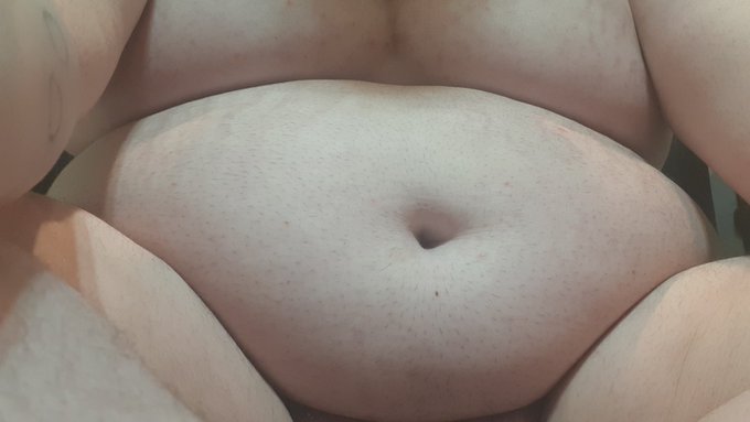 It's Tuesday...and now for a #TummyTuesday pic enjoy! https://t.co/iHWLDEqaLJ<a href="/tag/tummytuesday"class="tags">#TummyTuesday</a>