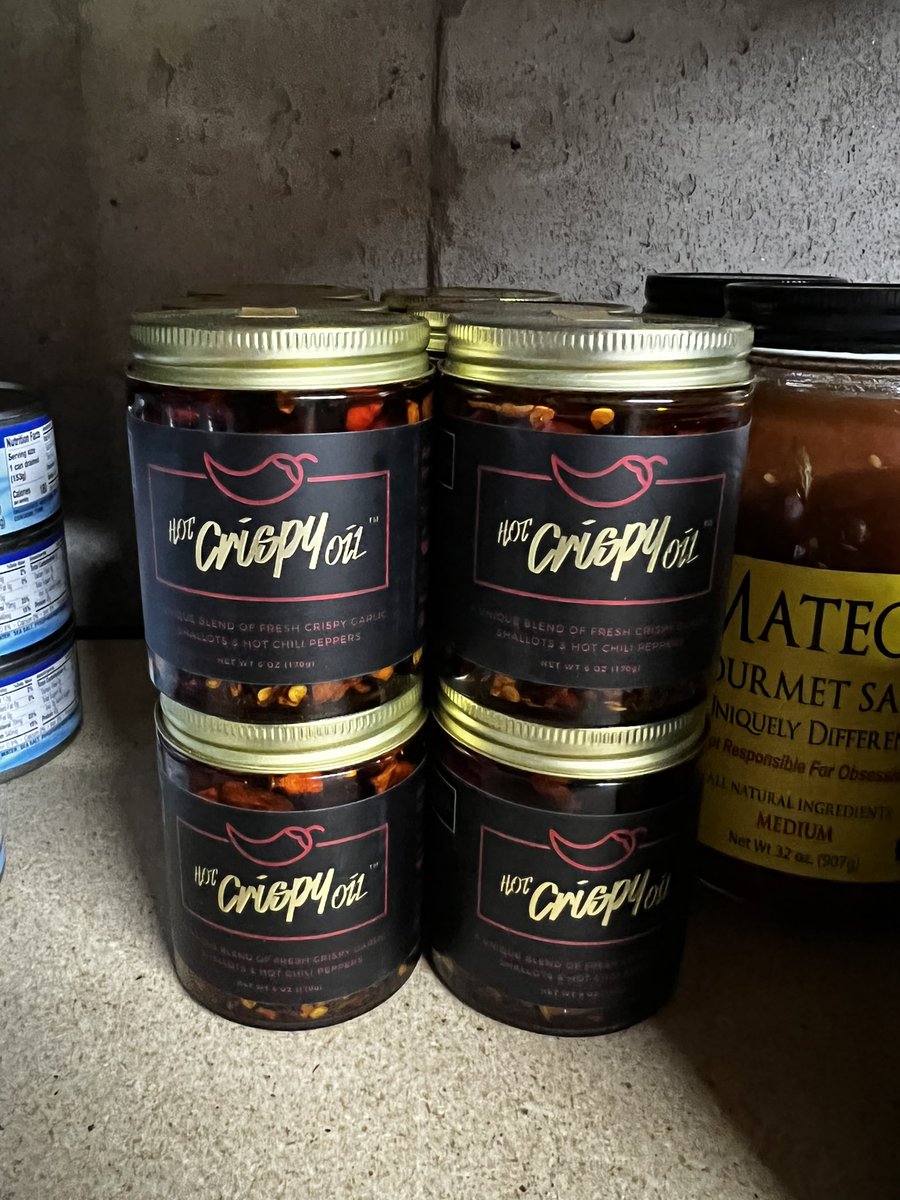 EHooligan's tweet photo. @lemieuxdavid Thanks for the @HotCrispyOil recommendation. I had a local Vietnamese restaurant that was my go to for a similar product, but they recently closed. 
If I can return the condiment favor, check out @mateos_salsa! https://t.co/B2p4bg5YK6