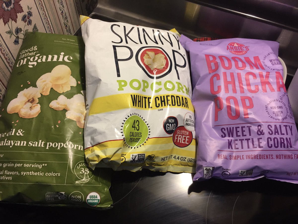 SporadicJills's tweet photo. Hi…. I really like popcorn. #popcorn #goodandgather #skinnypop #boomchickapop https://t.co/sfKByJZ5Sa
