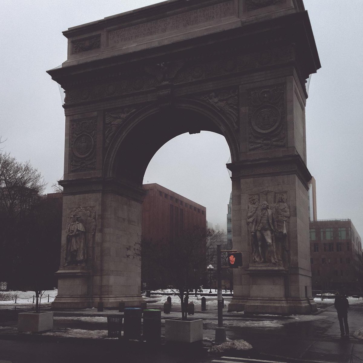 CKriegsheim's tweet photo. I love to stroll through the streets when the city takes on a moody tone.

#photography #photographylovers #photooftheday #NewYork https://t.co/yUza9jFu7c
