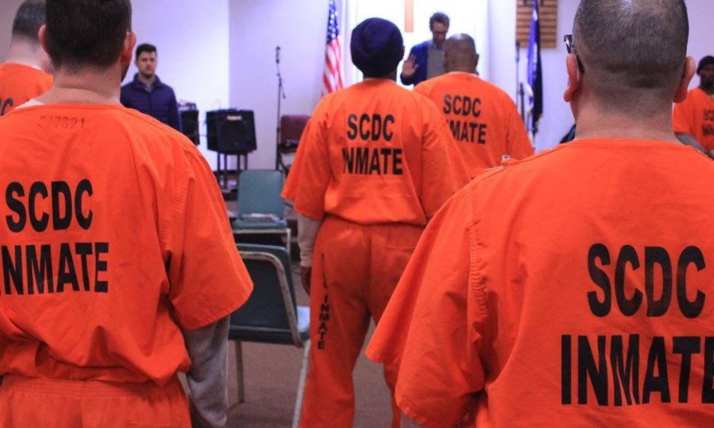 blcknmild's tweet photo. I’m setting up a campaign for inmates who can’t afford to get basic necessities while incarcerated. This is crucial because some inmates don’t have the funds to live normally and there is nothing they can do it about it. CARE PACKAGES will be issued. https://t.co/bVJ13eKUNR