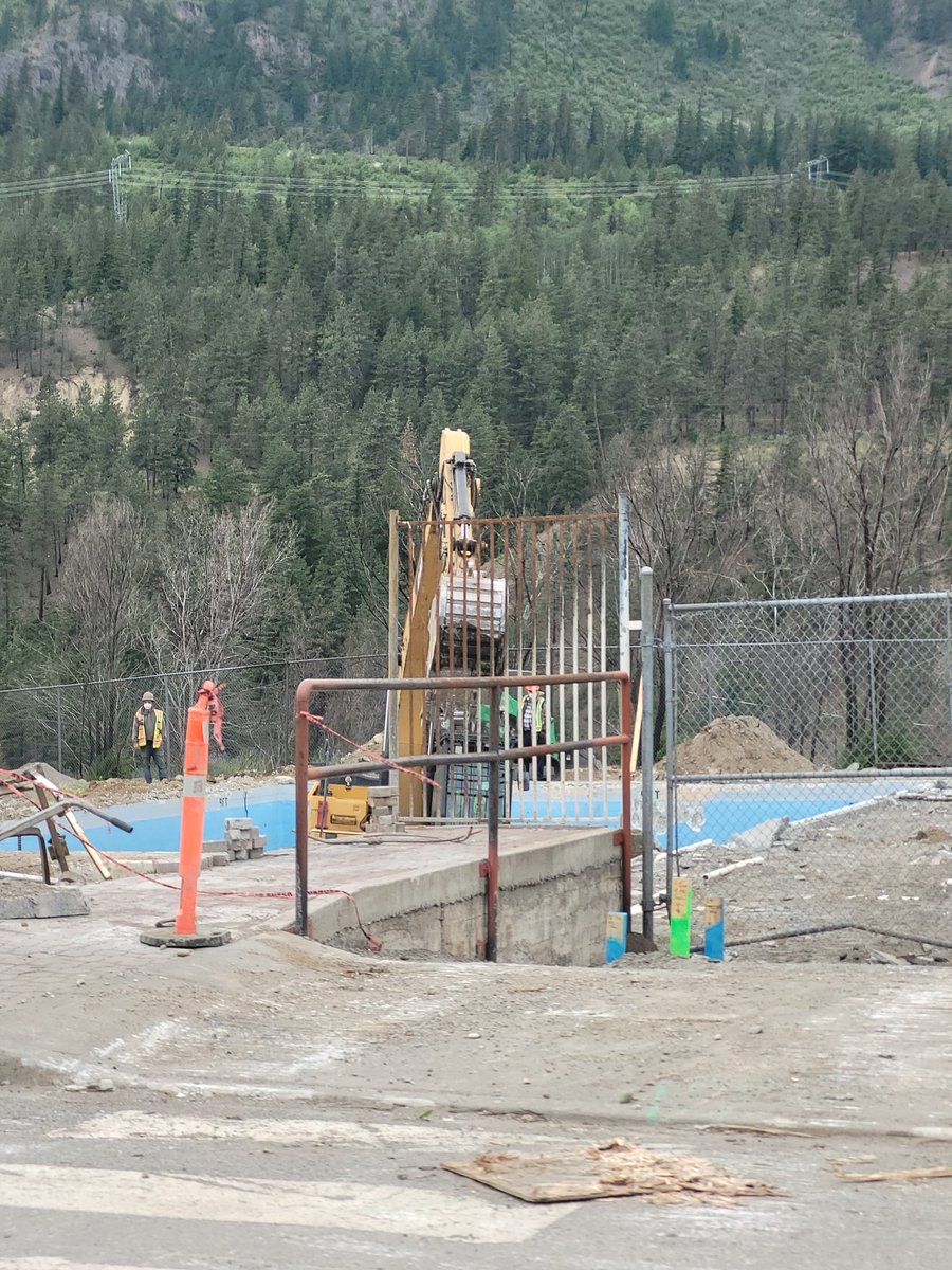 littlebiggene's tweet photo. First day of summer and #Lytton pool is being removed.
Is there a plan and dollars to rebuild? https://t.co/Sa80pL5yyJ