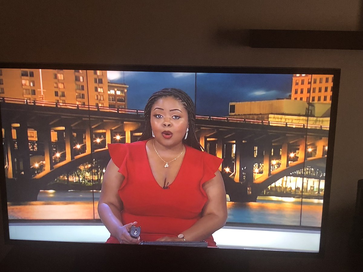 desertdawg6's tweet photo. @brittanyhtv visiting Rockford from Springfield and turned on the news and look who is on. Miss you and Justin in the mornings!! https://t.co/lm4raveKEv