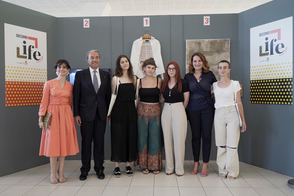 FabrizioDiAmato's tweet photo. Ieri abbiamo avuto il piacere di inaugurare la #FondazioneEvolve di @MaireTecnimont. 
Un'occasione per parlare di #EconomiaCircolare, arte e cultura, con i nostri graditi ospiti @BeppeSala, #AlbertoIrace, @Cattaneo_R, #LucianoFontana e i giovani artisti della mostra #SecondLife. https://t.co/6ogoUy55Av