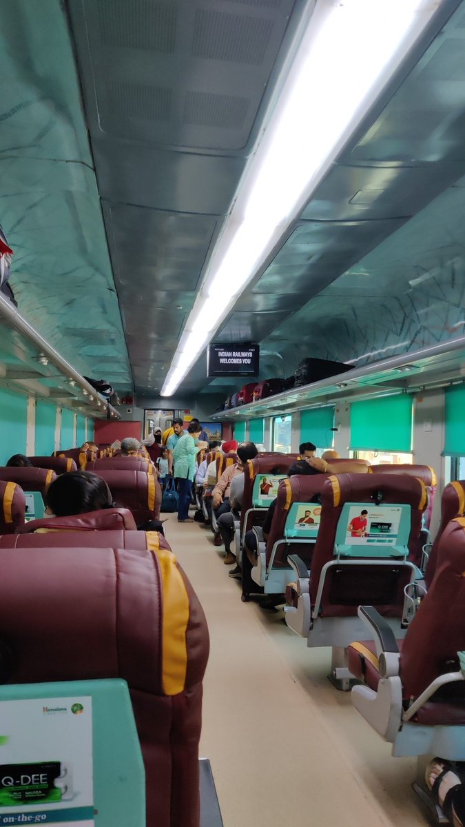 ashishv2142's tweet photo. @AshwiniVaishnaw ji. I'm travelling via train after 4 years. Clean New Delhi railway station, clean Shatabdi train. No litter at the platform. Thanks for making sure that staff is doing their jobs correctly. Jai Hind ! #irctc #IndianRailways #northernrailways #SwachhBharat https://t.co/Ybt3K99LXp
