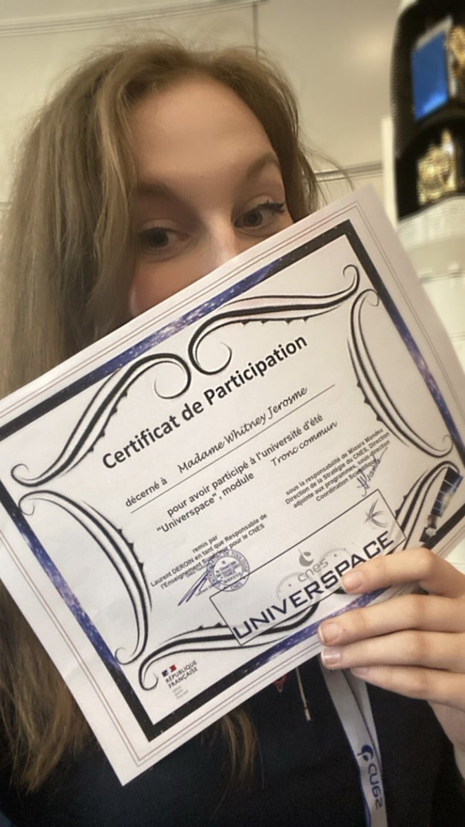 SpaceExplorerW's tweet photo. Diplômée d’#universpace 💜🚀✨ @CNES https://t.co/Iz3EUCHdO8