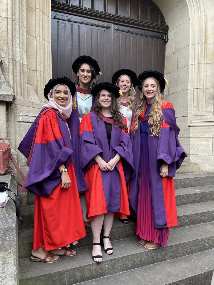 Feeling very blessed to graduate in person and with our tutors. Such a nice day of celebrations #classof2021  #BristolGrad #DEdPsych