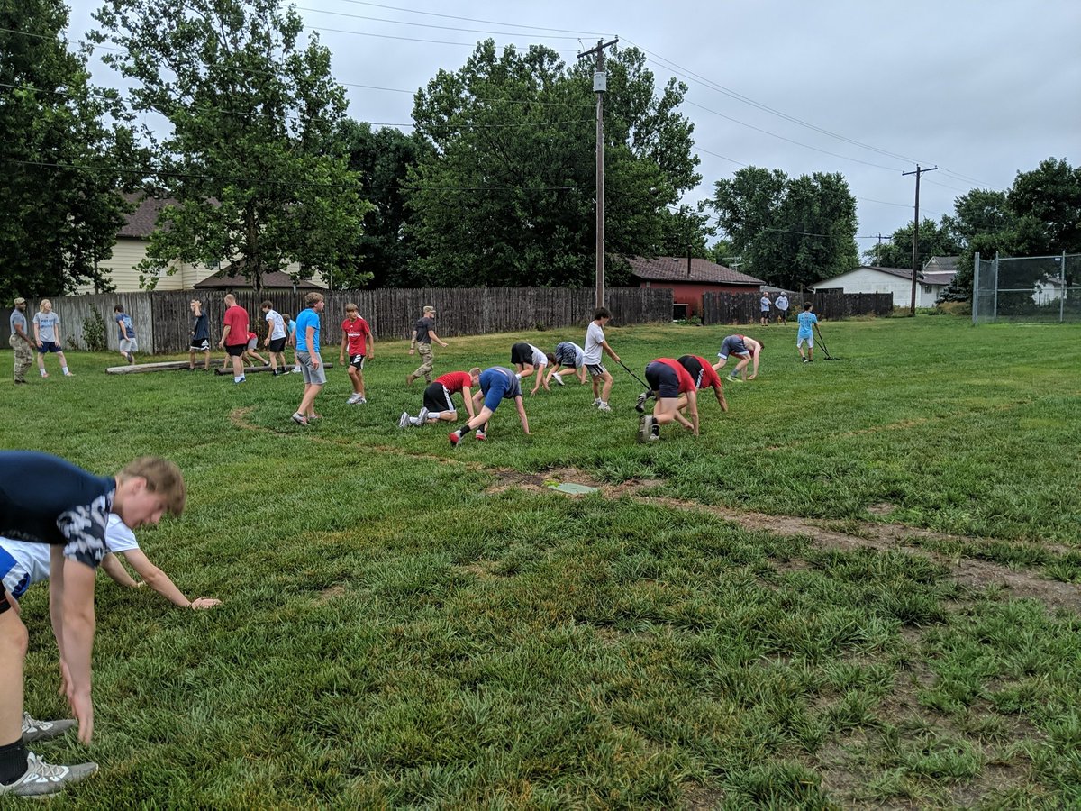 FreemanFootball's tweet image. Morning exercises with the Nebraska National Guard. Teamwork!