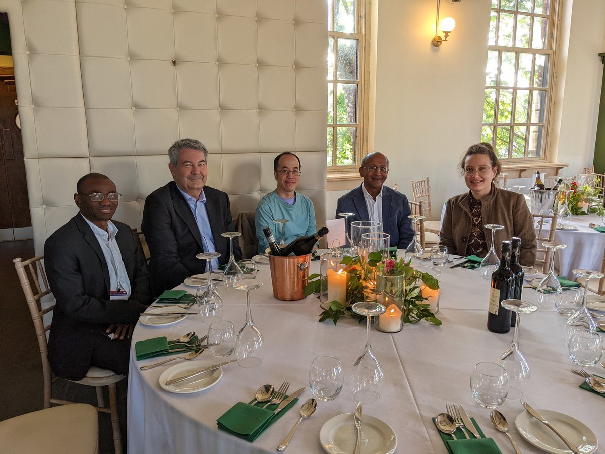 CaHRU team at dinner with friends <a href="/UoL_CSS/">UOL Social Science</a> <a href="/sapcacuk/">SAPC</a> #sapcasm