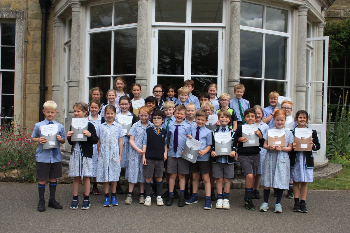We are delighted to celebrate some of our first Platinum Duke Awards today! This award has been an excellent addition to our school wellbeing programme. We are excited to get started again in September! @DukeAwards #newskills #lifeskills #juniorduke #prepschool