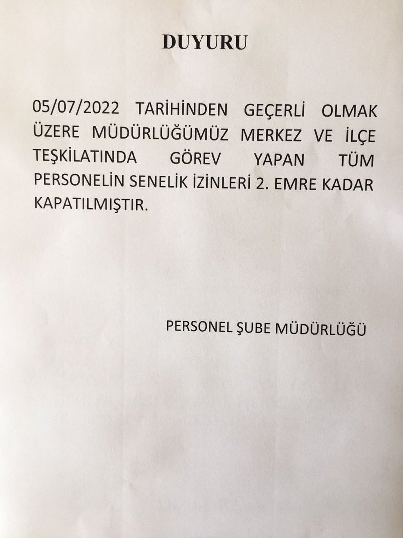 ÜLKE TATİL YAPACAK KARDEŞİM.!
Evet dostlar, herkes bayram tatilini huzurlu bir şekilde geçirsin diye, köyüne, oteline ve anne babasına rahatça gitsin diye… 
Gariban Polisim, diğer devlet memurlarının çoğunun kafadan kullandığı izni, sen senelik izin olarak bile kullanamıyorsun.!