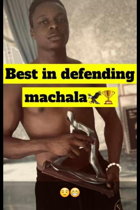 Ajposh12's tweet photo. @DiianaD_ Machala to the world 🌎 🦅 https://t.co/5PJ0TUJNm5