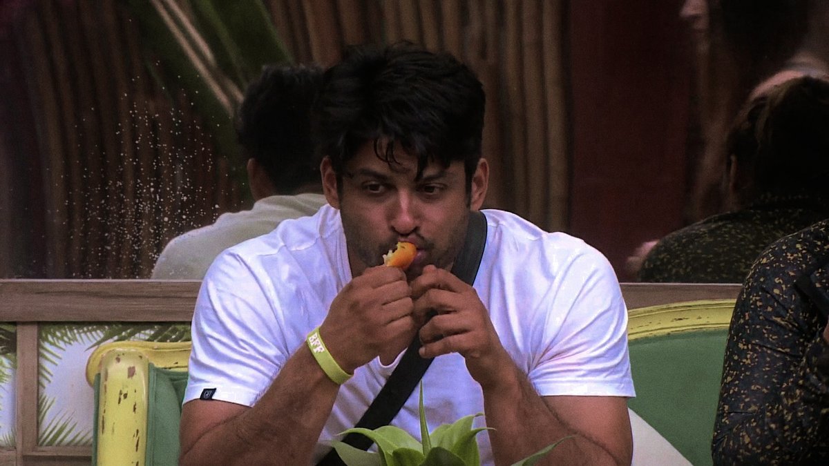 sidxaesthetic's tweet photo. Baby 🥺🤏🏻
.
.
#SidharthShukla//@sidharth_shukla https://t.co/TnXoEhbe3O