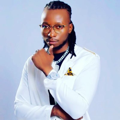tavonga_chinez1's tweet image. I wanna see something.
Retweet for Baba Harare. Like for Jah prayzah